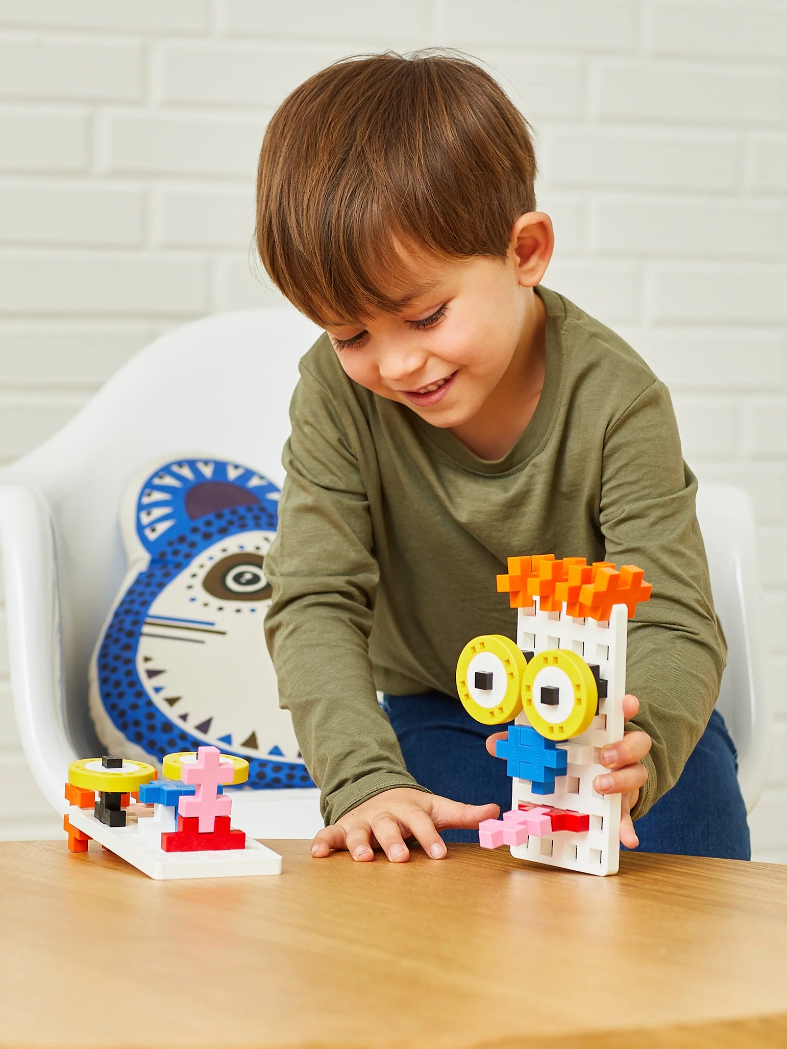 BIG – White Baseplate - Image 3